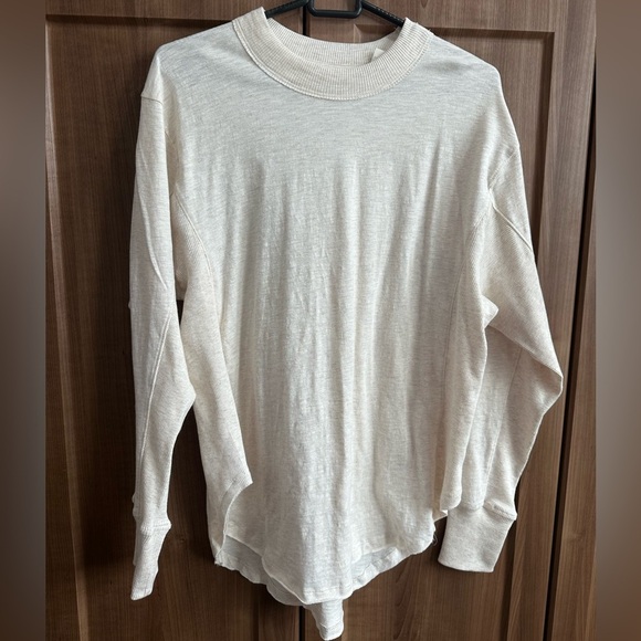 NWT: aerie long sleeve oversized boyfriend t shirt | xxs - Picture 2 of 9